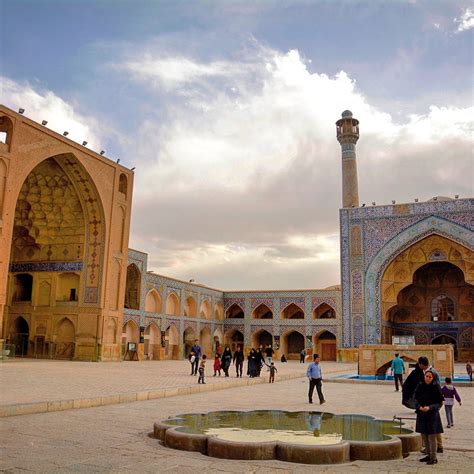 jameh mosque of isfahan